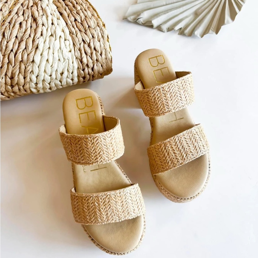 Beach by Matisse Ocean Ave Platform Sandal. woven raffia-textured